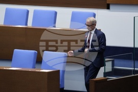 Народно събрание - блиц контрол - Николай Денков - Мария Габриел