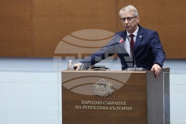 Народно събрание - блиц контрол - Николай Денков - Мария Габриел