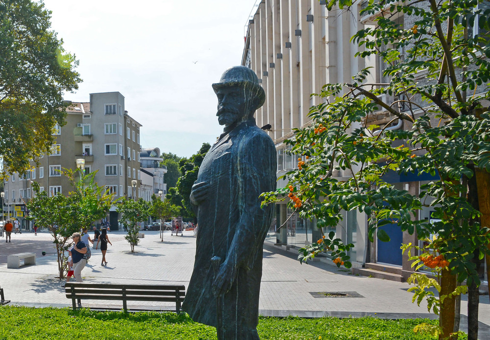 Община Варна: Туристическият информационен център към Община Варна организира безплатна туристическа обиколка по случай 3 март