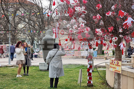 Ямбол - мартеници - украса