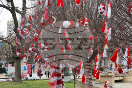 Ямбол - мартеници - украса