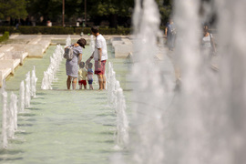 Топло време - фонтани