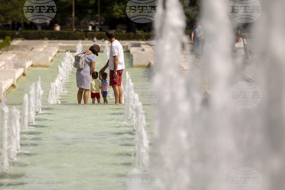 Топло време - фонтани