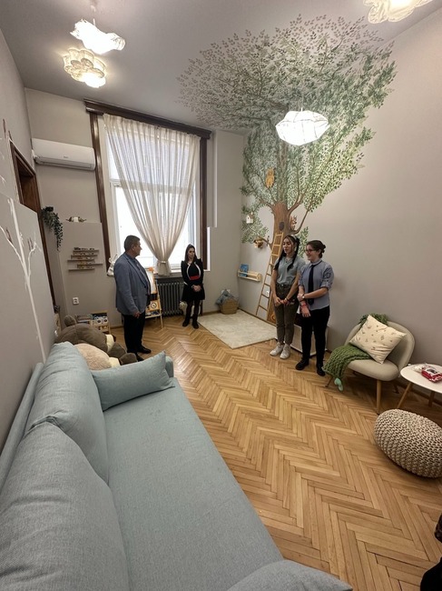 Зам.-кметът Димитър Недев присъства на официалното откриване на първата „Синя стая“ в Русе