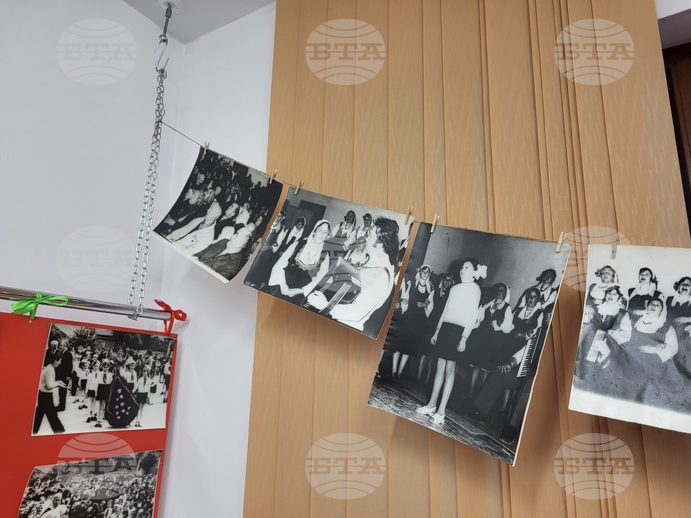 Село Доспей - Културен дом - изложба