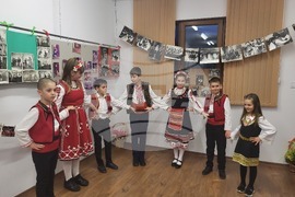 Село Доспей - Културен дом - изложба