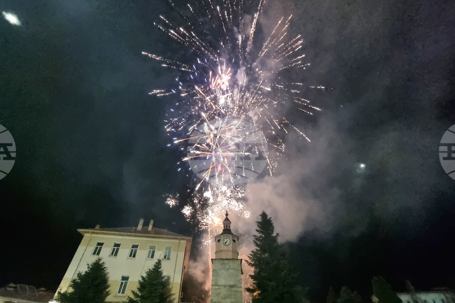 Бяла отбелязва Освобождението с тържествена заря-проверка тази вечер