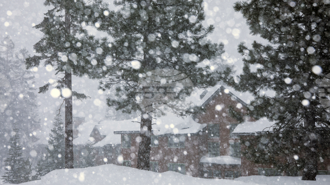 Хотел и параклис от лед в курортния комплекс „Томаму“ на остров Хокайдо са отворени за посетители