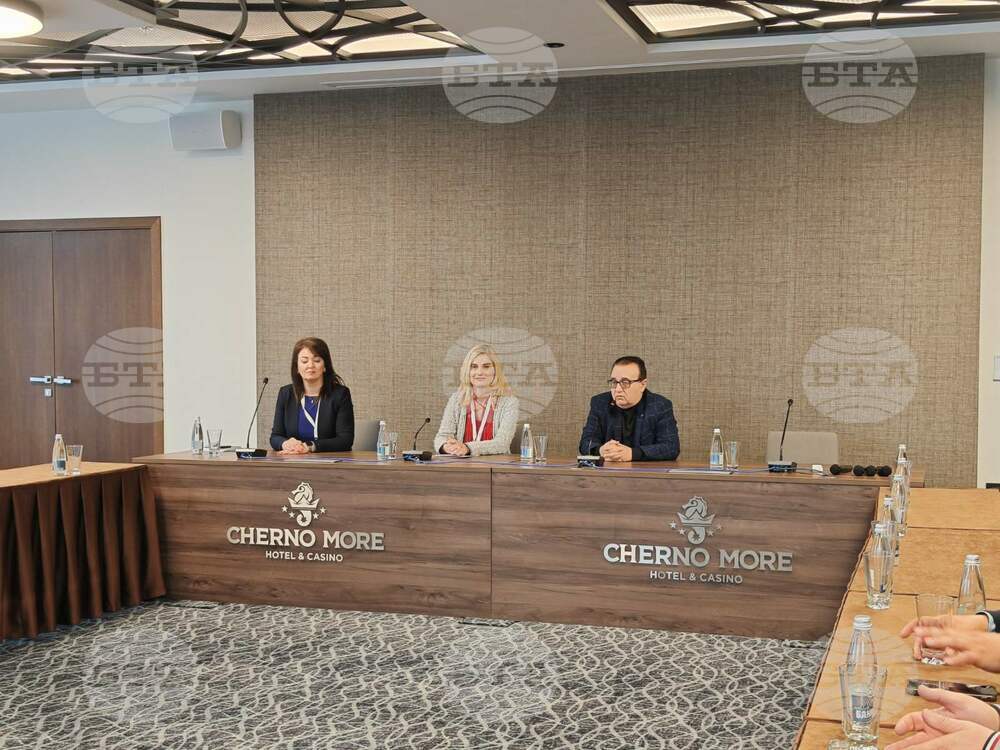 Tourism Minister: Surge in Early Bookings Will Have Positive Impact on Hotel, Restaurant Industry