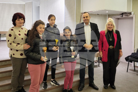 Самоков - Младежки дом - тенис на маса - награждаване