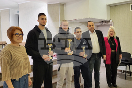 Самоков - Младежки дом - тенис на маса - награждаване