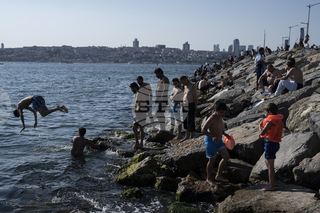 Общо 5754 души са спасени от удавяне в Истанбул през изминалата година 