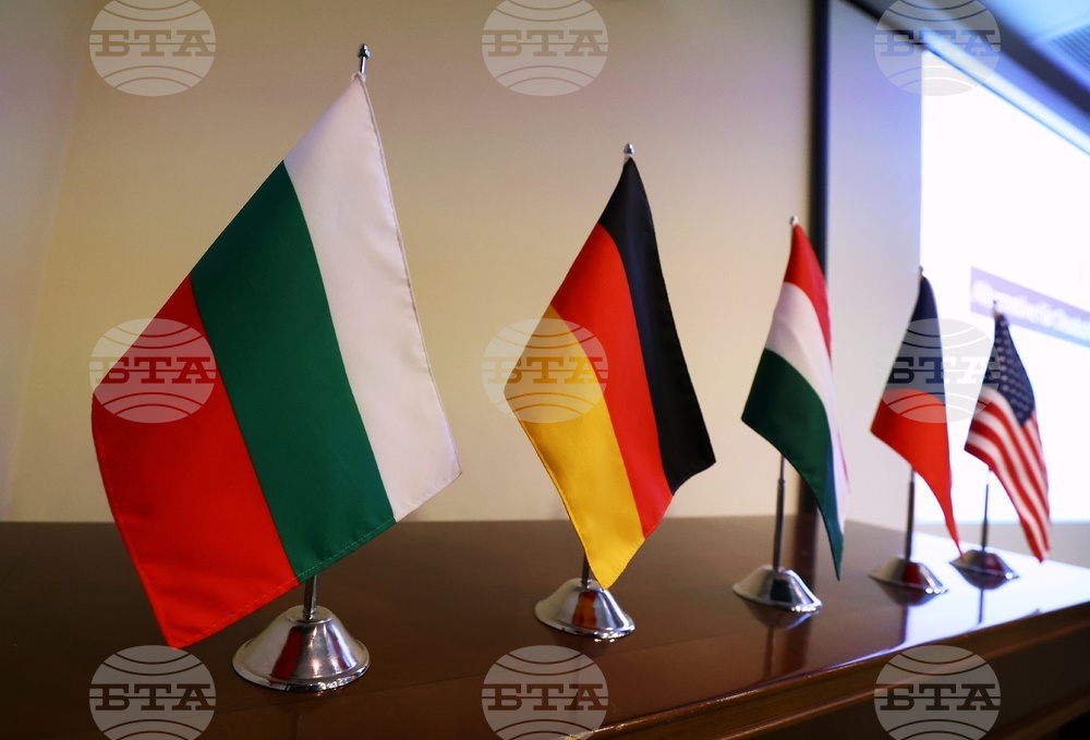 Демографските проблеми бяха сред темите на международната конференция "Ние сме младежите на Европа", организирана от "Възраждане"