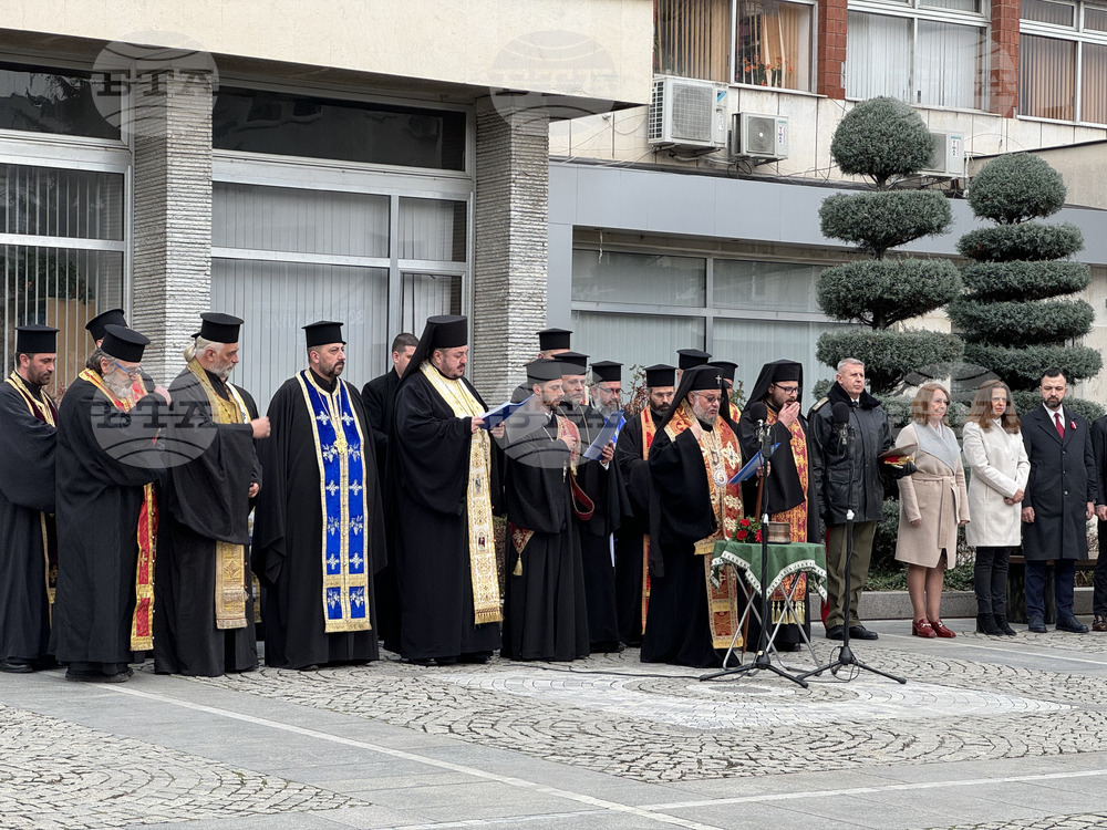 Казанлък - тържествена церемония по повод Трети март