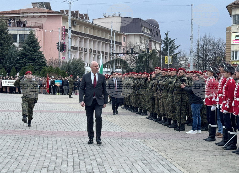 Казанлък - тържествена церемония по повод Трети март