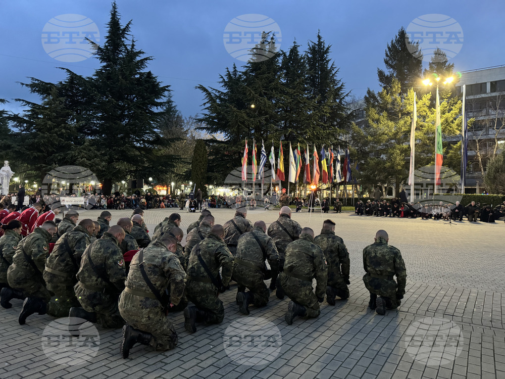 Казанлък - тържествена церемония по повод Трети март