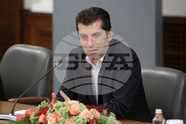  Министерски съвет - Кирил Петков - ученици