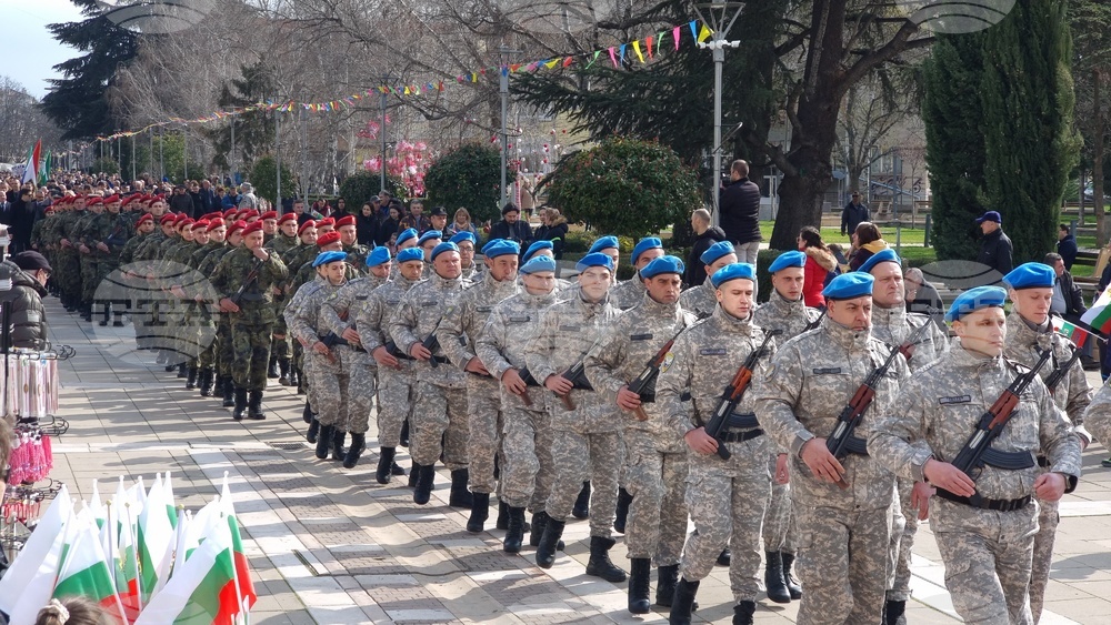 С тържествен военен ритуал в Ямбол отбелязаха 146 г. от Освобождението на България