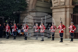 Тържествена смяна на почетния гвардейски караул - Национален празник