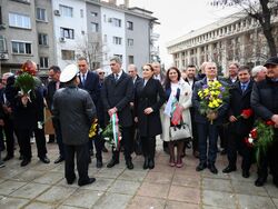 Бургас - паметник на загиналите руси - почит