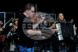  Бургас - летен театър - Веско Ешкенази и Вероника Тодорова - концерт