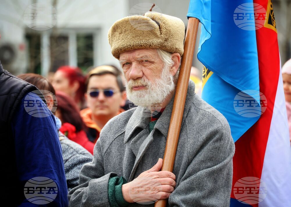 Бургас - паметник на загиналите руси - почит
