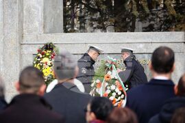 Бургас - паметник на загиналите руси - почит