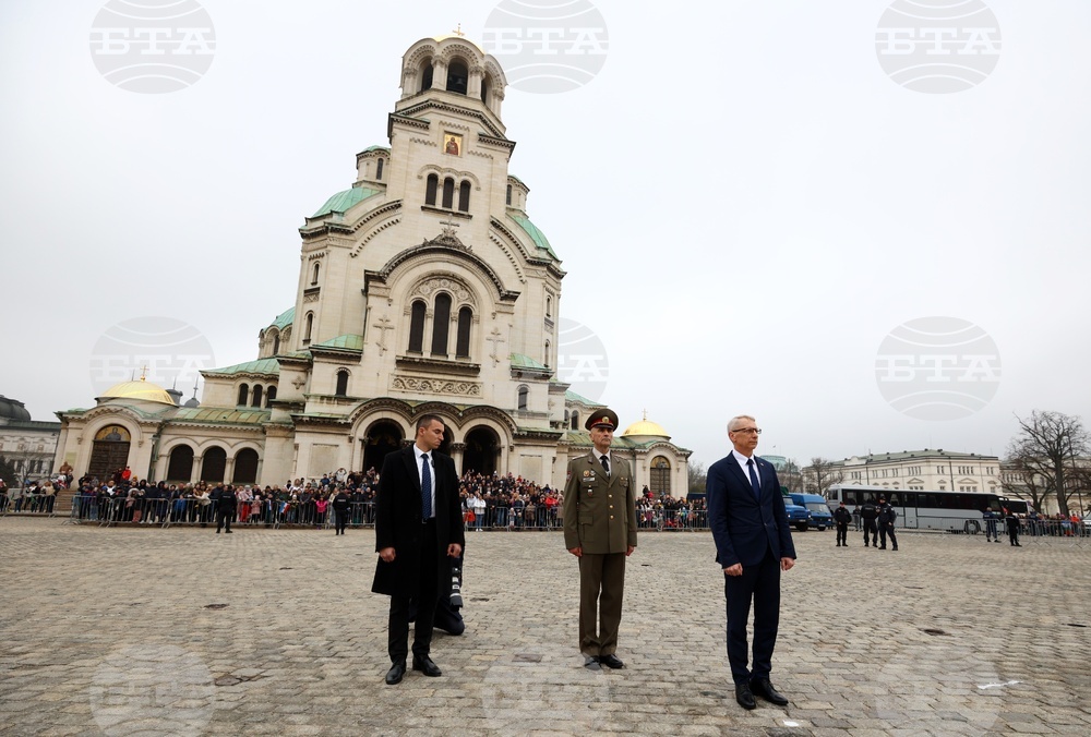 Паметник на Незнайния воин - Национален празник на Република България