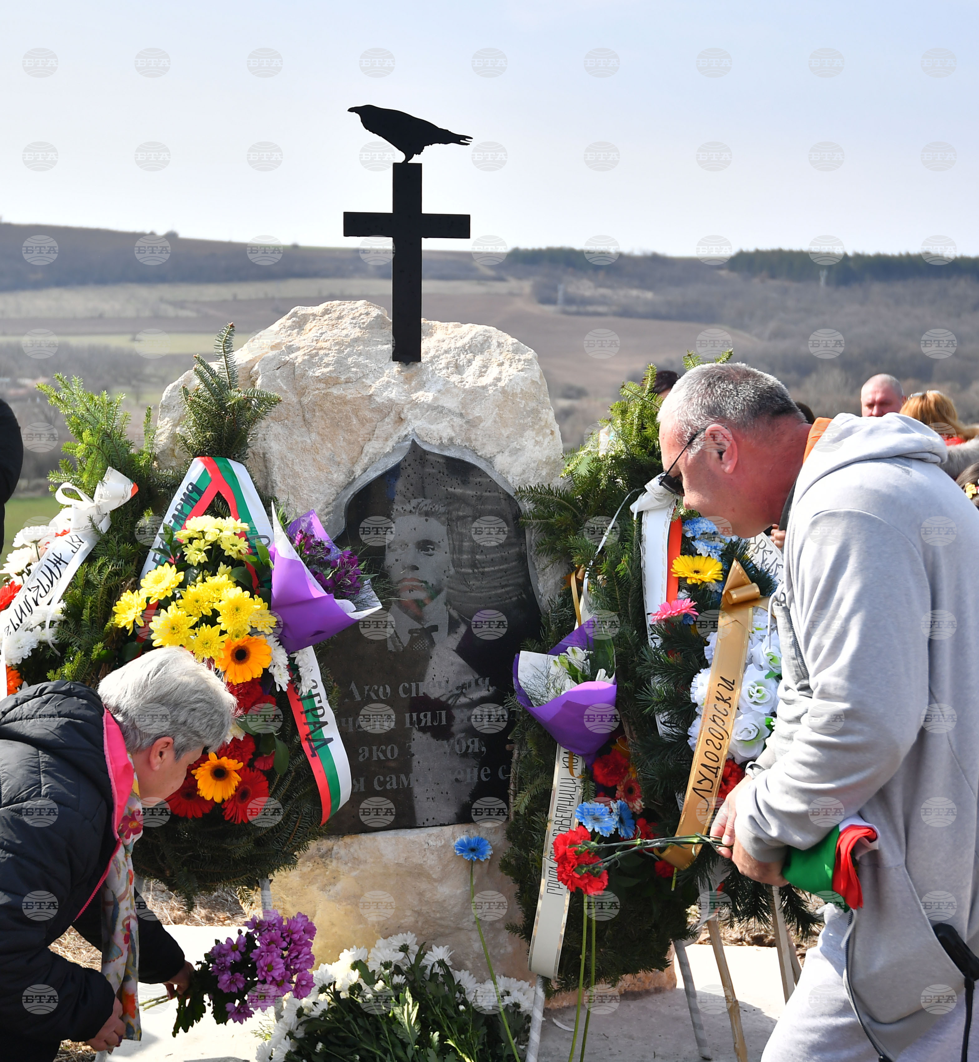 Село Ушинци - паметник на Васил Левски - откриване