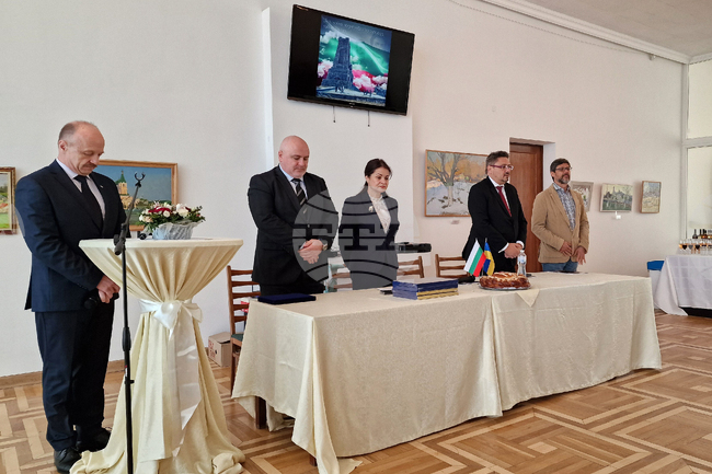  Украйна - Одеса - българска делегация - Национален празник