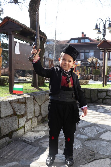 Община Банско почете Трети март