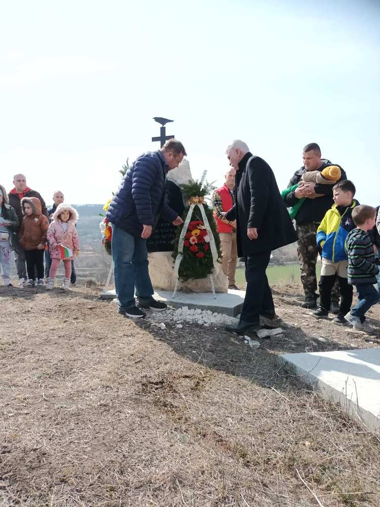 Общинските съветници от ПП-ДБ отбелязаха 3-ти март в област Разград