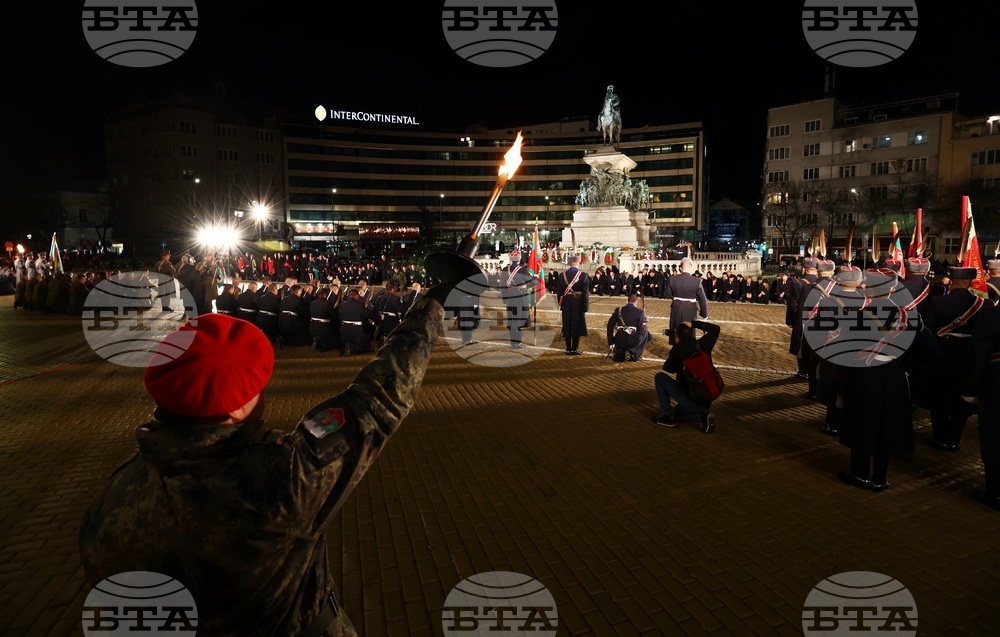Национален празник на Република България - тържествена заря-проверка