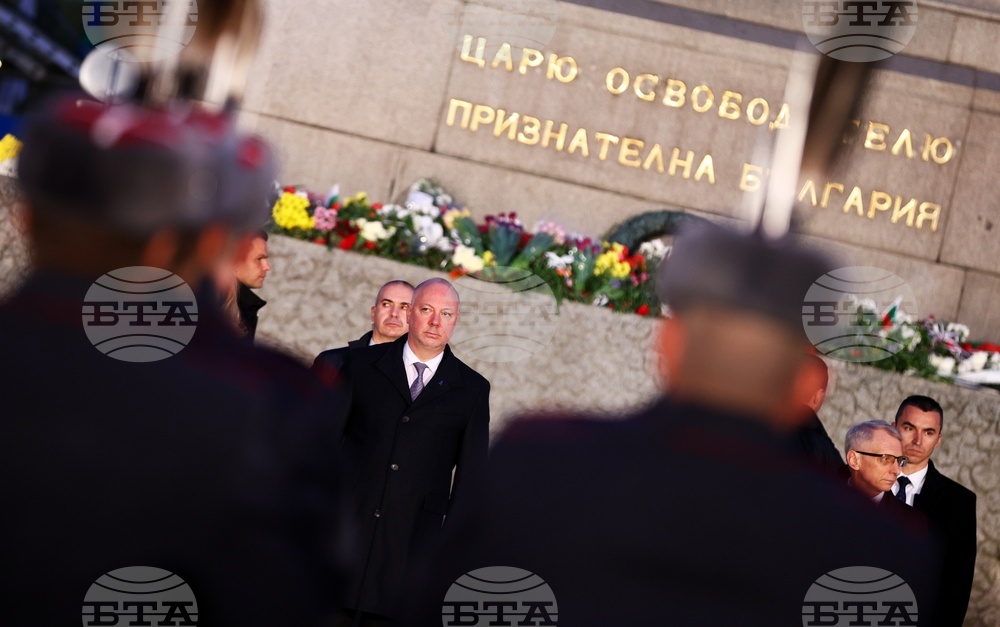 Национален празник на Република България - тържествена заря-проверка