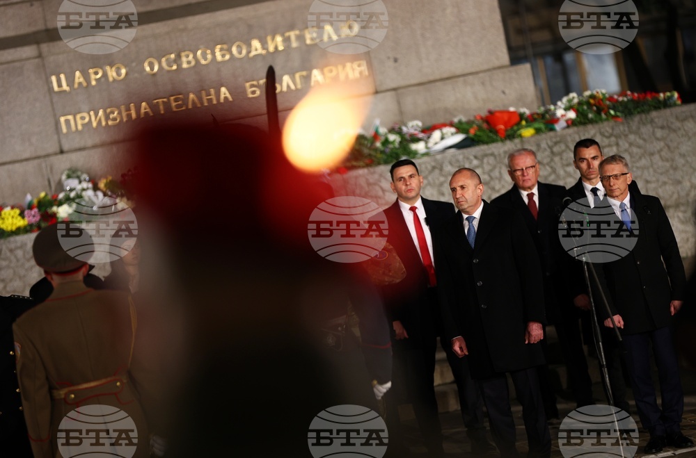 Национален празник на Република България - тържествена заря-проверка