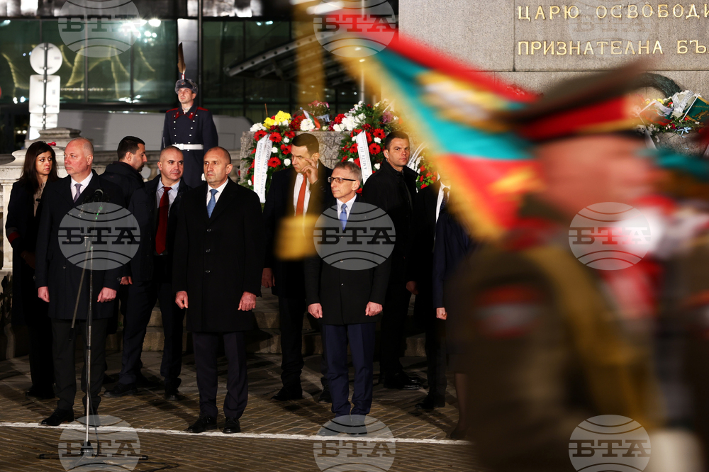 Национален празник на Република България - тържествена заря-проверка