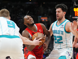 Hornets Raptors Basketball