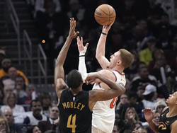 Knicks Cavaliers Basketball