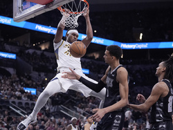 Pacers Spurs Basketball