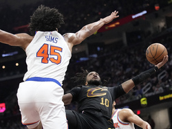 Knicks Cavaliers Basketball