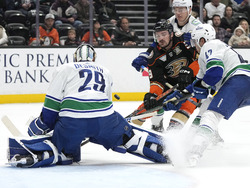 Canucks Ducks Hockey