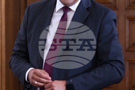 Парламент - Комисия по отбрана