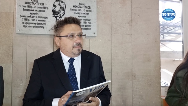 Алеко Константинов е един от най-значимите журналисти - публицисти на България, каза Кирил Вълчев