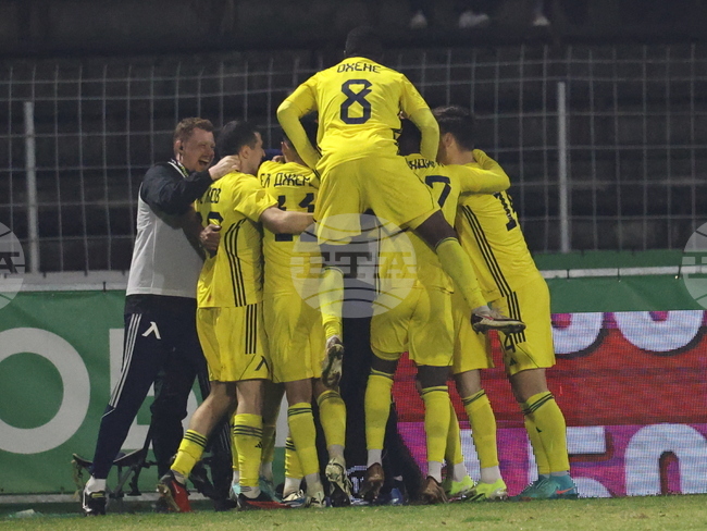 Евертон Бала и Джавад Ел Джемили изведоха Левски до изразителна победа срещу Хебър в Пазарджик