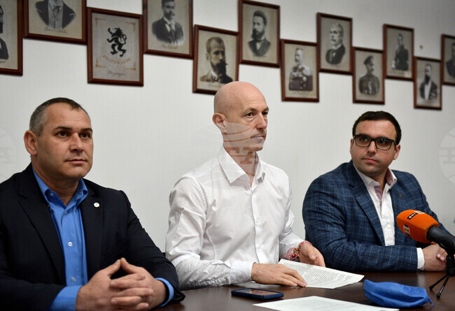  Варна - "Възраждане" - пресконференция