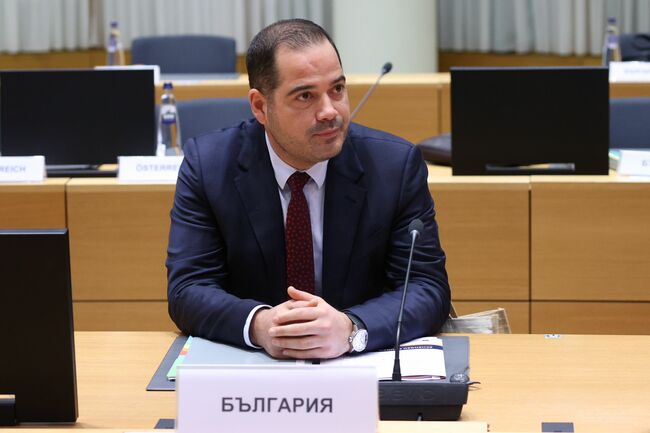 Countering Migrant Smuggling Networks Requires Enhanced Cooperation between Countries, Interior Minister Says