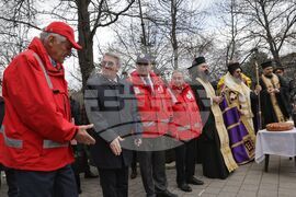 БЧК - Докторски паметник - поклонение