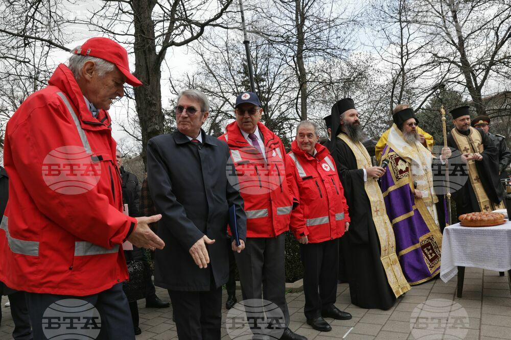БЧК - Докторски паметник - поклонение