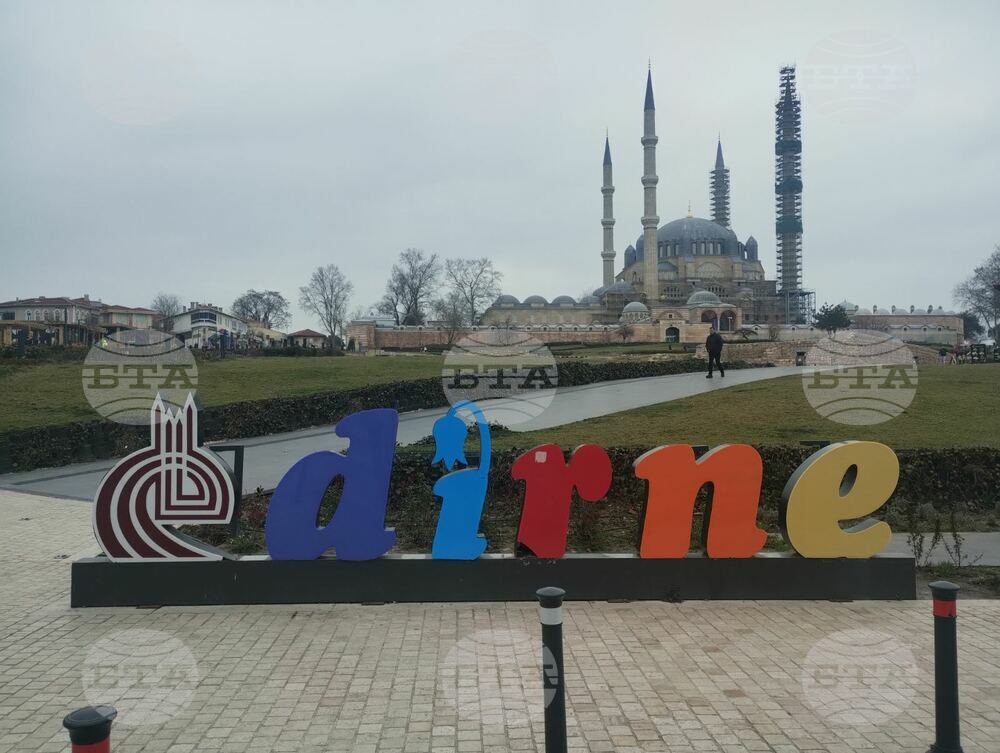 Bulgarian, Greek Tourists Return to Edirne for Shopping in September