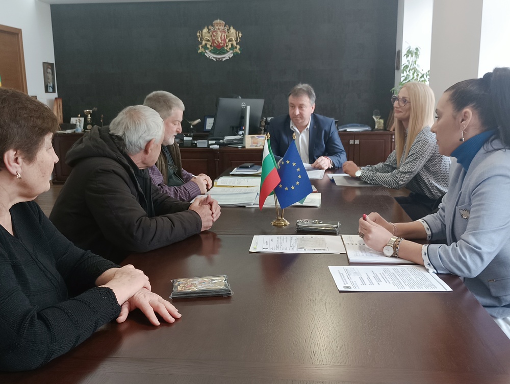 Представители на Съюза на военноинвалидите посетиха Община Шумен